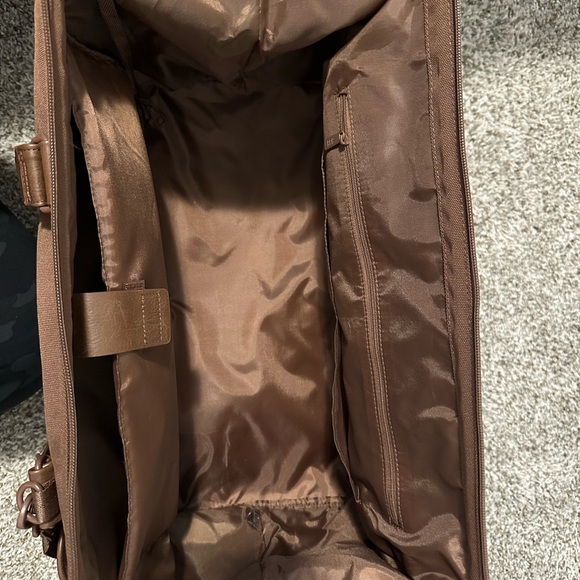 Beis Maple Weekender Bag - Picture 3 of 4